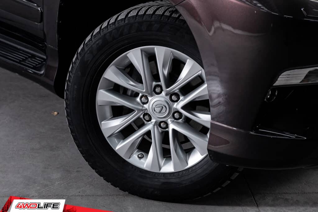 Lexus GX 460 tires