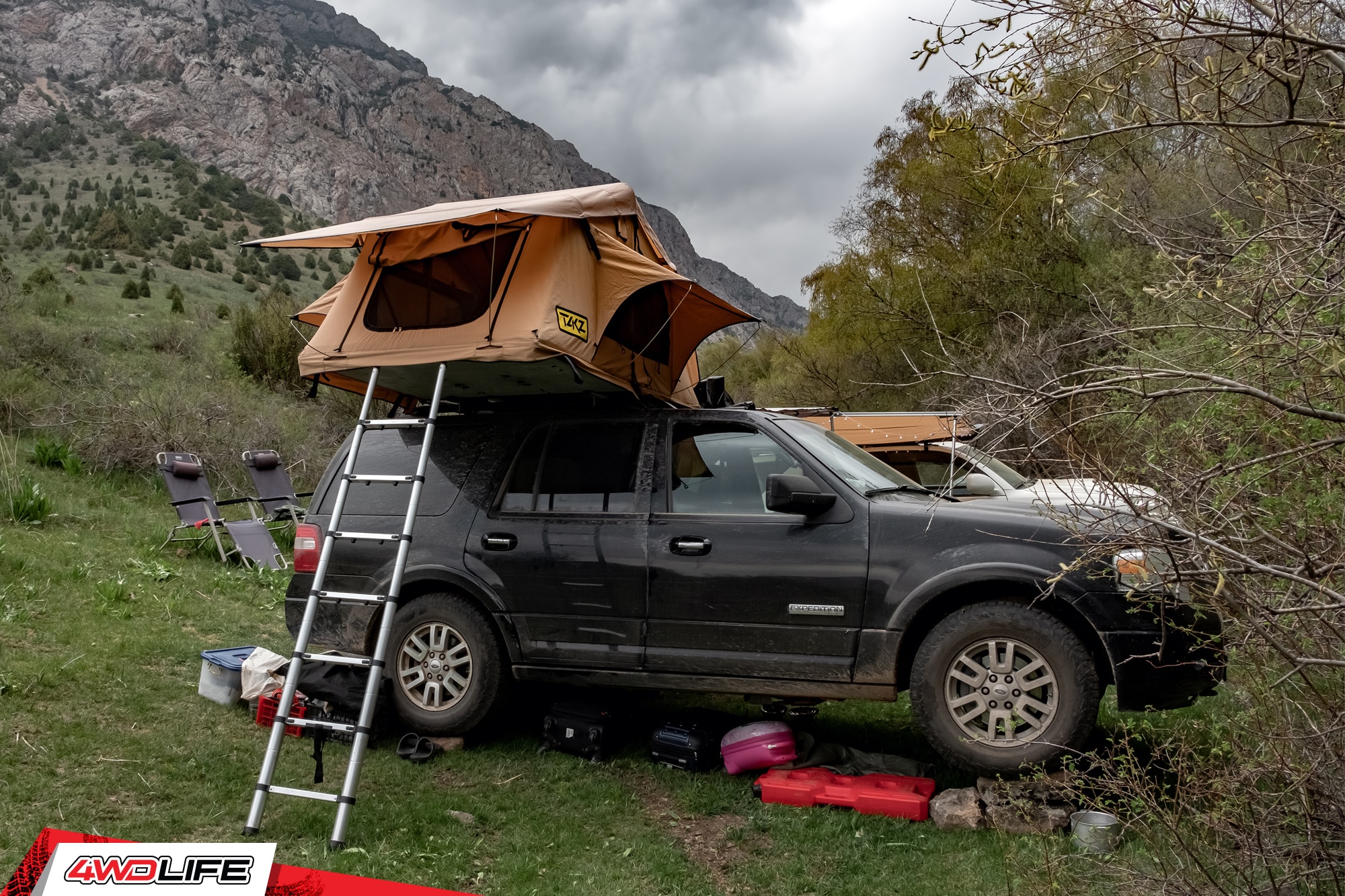 Can You Put a Bed and Sleep in a Toyota Tacoma? | 4WD Life